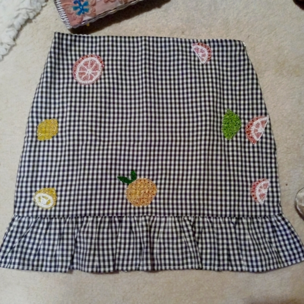 Gingham NWOT Skirt with beaded fruit on front and back